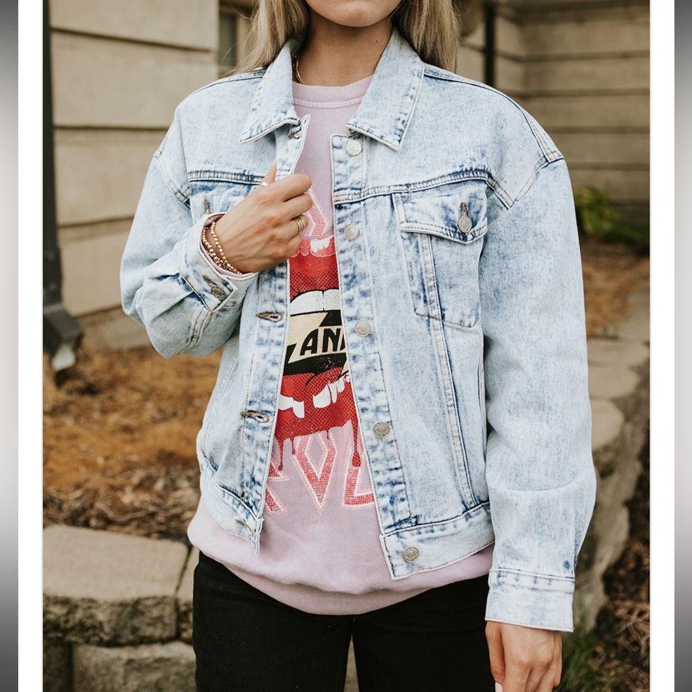 TNR light acid jean jacket